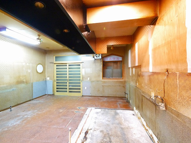 藤村店舗の内装