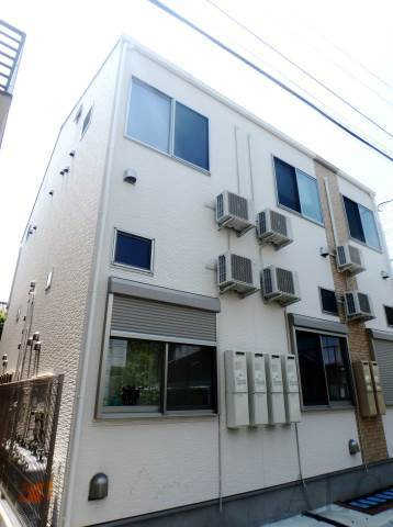 新宿区北新宿１丁目のアパートの外観