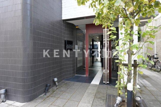 【エントランス】 | 建物の内部です