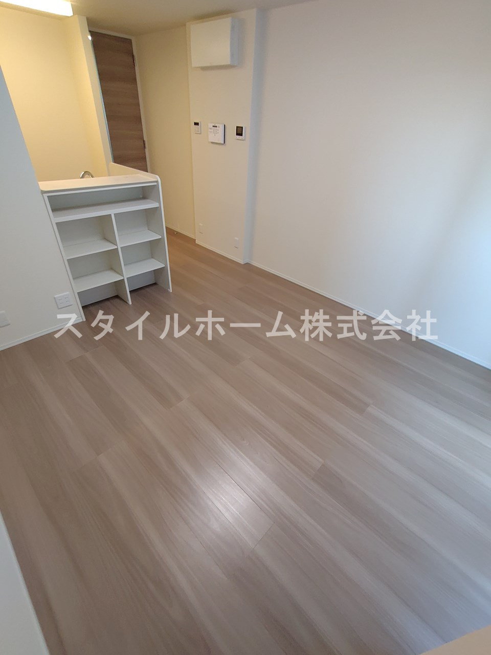 アヴァンの居間・リビング