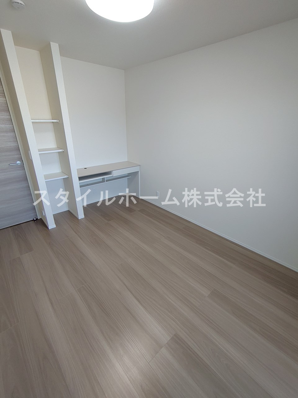 アヴァンの寝室