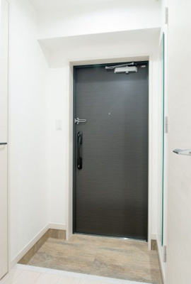 【玄関】 | パルピア香椎 | 別号室の写真になります。現況優先。