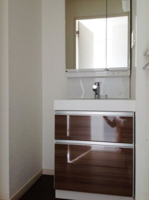 【洗面所】 | パルピア香椎 | 別号室の写真になります。現況優先。