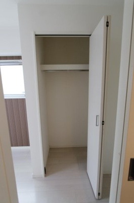 【収納】 | フォレスト箱崎 | 別号室の写真になります。現況優先。