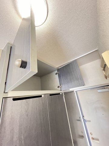 大阪市都島区都島南通２丁目の賃貸マンションの玄関