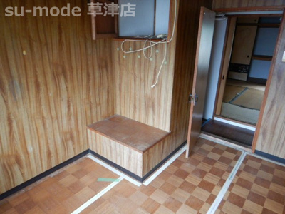 【内装】 | 稲津2丁目テラスハウス | おしゃれな内装です
現状のまま（DIYの出来る方又は倉庫に如何ですか？）