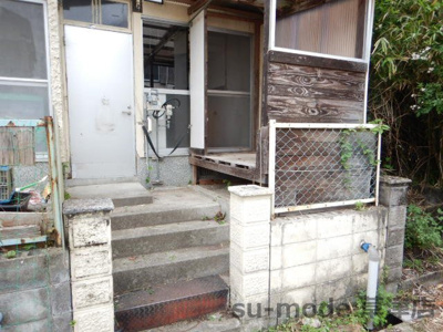 【庭】 | 稲津2丁目テラスハウス | お庭で自由な時間を過ごせます
現状のまま（DIYの出来る方又は倉庫に如何ですか？）