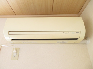 【設備】 | 髙橋邸貸家 | 2階和室エアコン