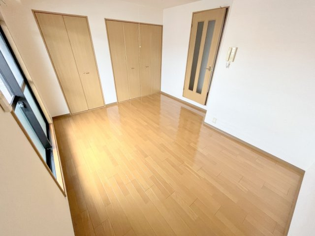 【居間・リビング】 | 三和建設中山寺ビル
