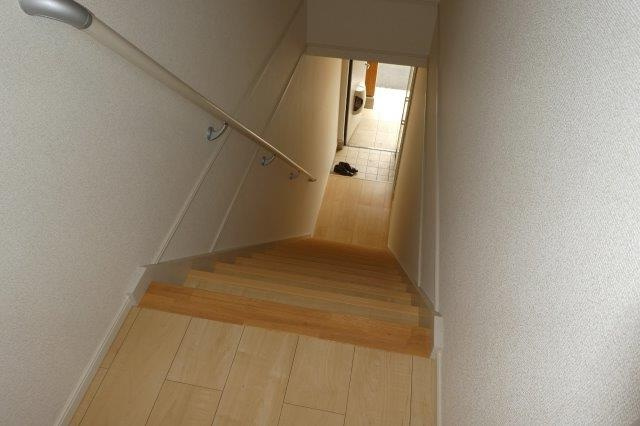 総社市井尻野のアパートの内装