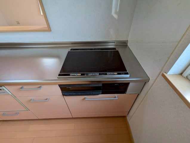 緑ヶ岡戸建賃貸Ｃ棟のキッチン