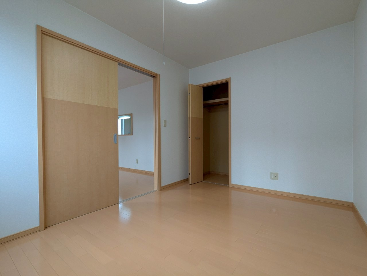 緑ヶ岡戸建賃貸Ｃ棟の洋室