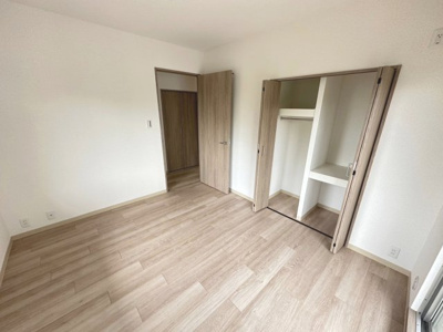 【洋室】 | 岸和田コーポラス3号棟 | 全居室6帖以上とゆとりがございます！