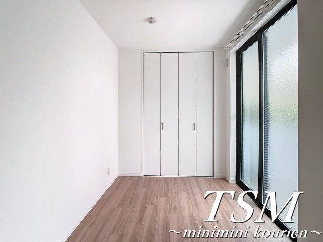 WｉｎｄＢｅｌｌ出口の洋室