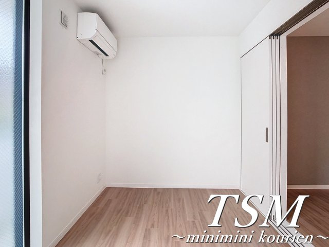 WｉｎｄＢｅｌｌ出口の洋室