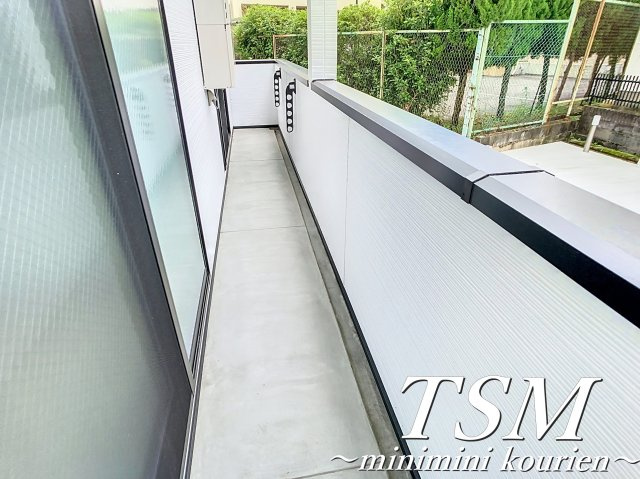 WｉｎｄＢｅｌｌ出口のバルコニー