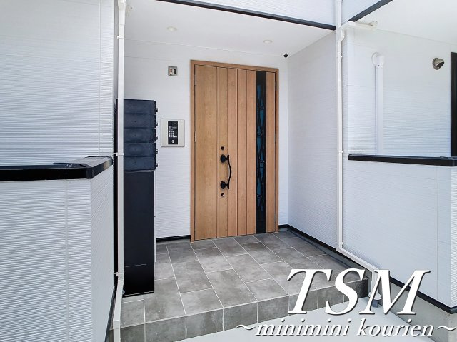 WｉｎｄＢｅｌｌ出口のエントランス