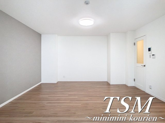 WｉｎｄＢｅｌｌ出口の居間・リビング