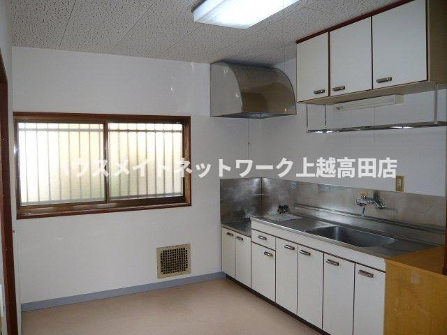 メゾンルミエールの居間・リビング|ＤＫ