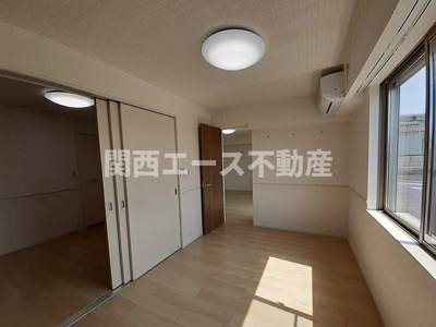 【寝室】 | メゾンアンソレイエ