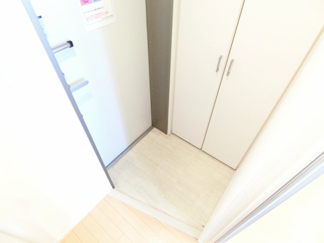 トゥールブランシュM&Mの玄関|同物件別部屋