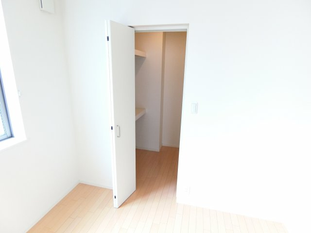 トゥールブランシュM&Mの収納|同物件別部屋