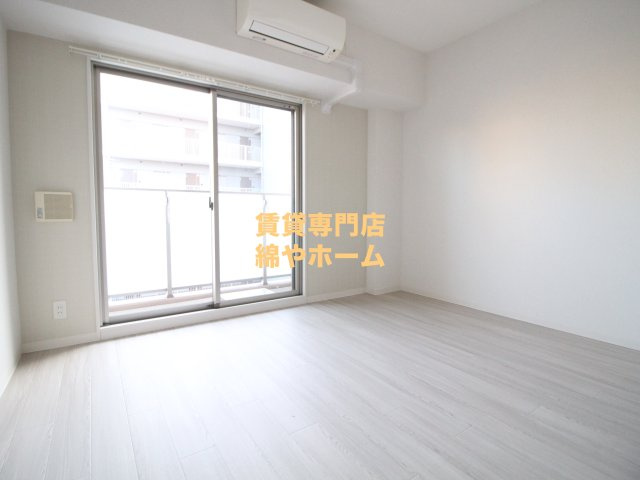 FDS COURT FELICEの居間・リビング|こちらの居間で趣味の時間をお楽しみください