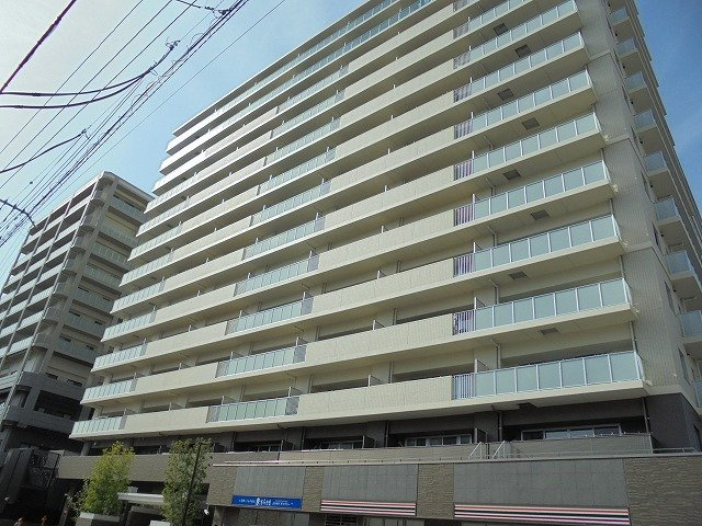 ルネ三田駅前ハートシティの外観