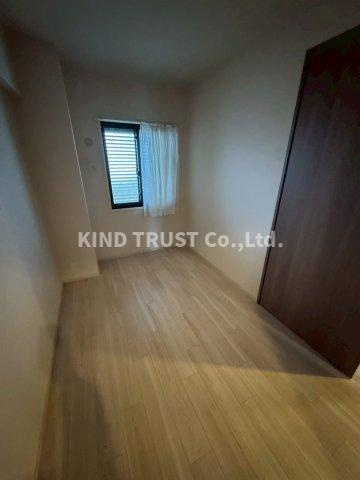 リビオレゾン梅田カサーレの居間・リビング|こちらのリビングで趣味の時間をお楽しみください