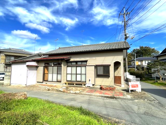 藤岡市藤岡　中古480の前面道路含む現地写真