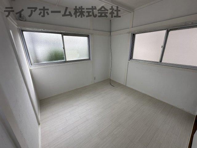 穴虫戸建の洋室|洋室です