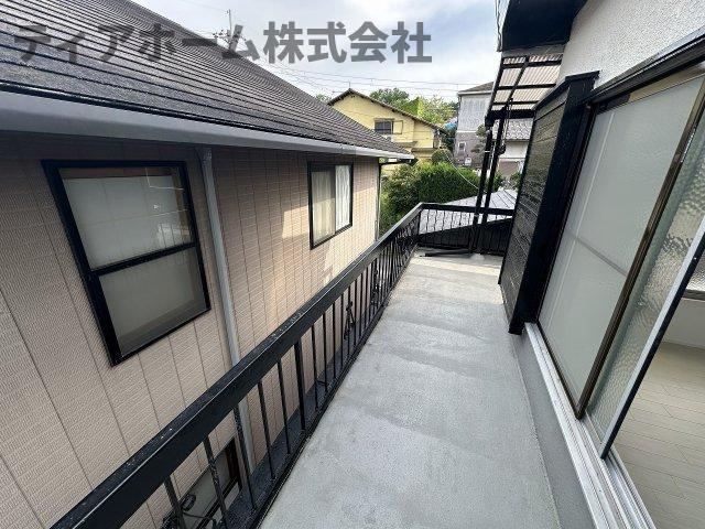 穴虫戸建のバルコニー|バルコニー付きです