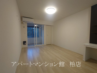 グレースヒルズの居間・リビング