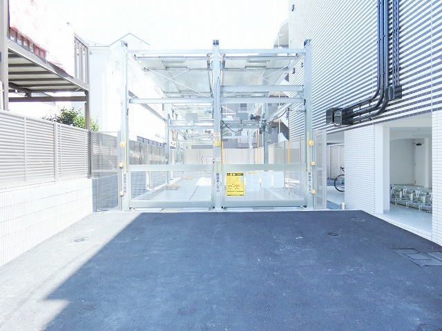 MAXIV東京HNの駐車場