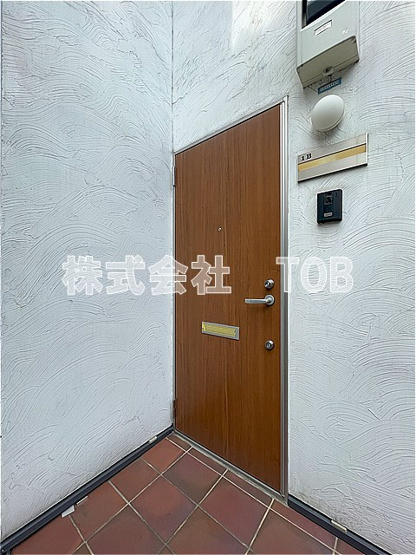 【その他】 | スパッツィオ南烏山 | 1B号室　玄関ドア※クリーニング完了前※