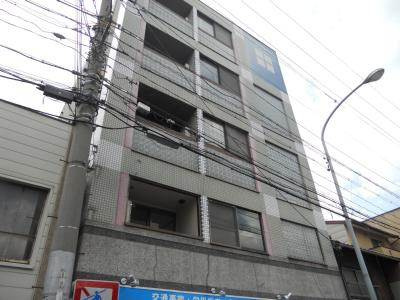 トラストビルの外観