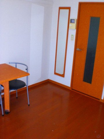 レオパレス沼南Ⅲの居間・リビング|ゆったり過ごせる居間です