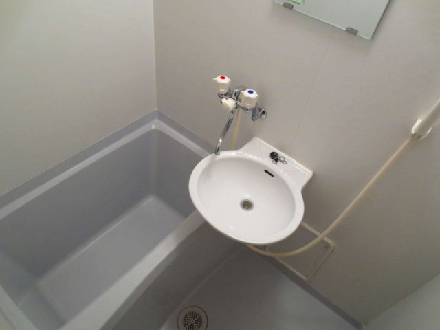 レオパレス沼南Ⅲの浴室|きれいなお風呂です
