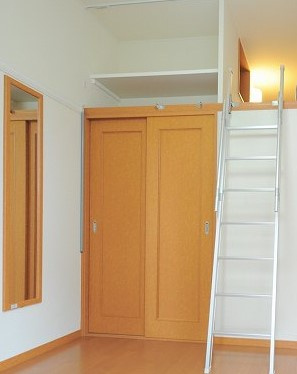 レオパレス大井の収納