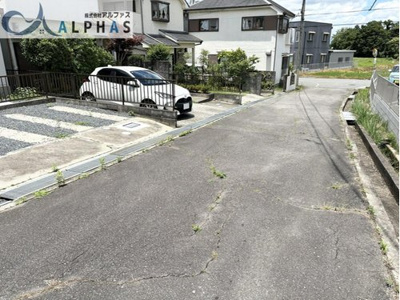 【前面道路含む現地写真】 | 加東市木梨　一戸建て | 前面道路は交通量も少なく静かな住環境です♪