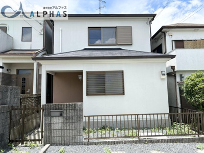 【外観】 | 加東市木梨　一戸建て | ☆リフォーム済み物件☆
駐車並列2台可能（車種による）！