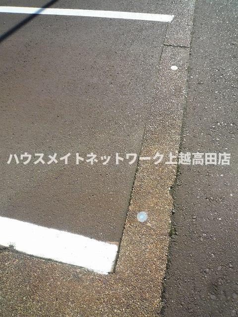 ビレッジケイツⅡの駐車場|消雪付駐車場