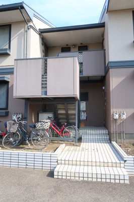 建物入り口！