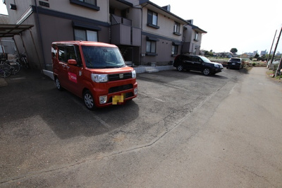 敷地内駐車場です♪(※要空き確認)