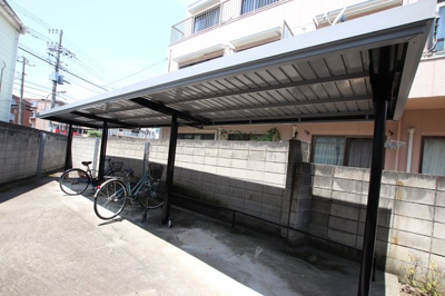 屋根付き駐輪場