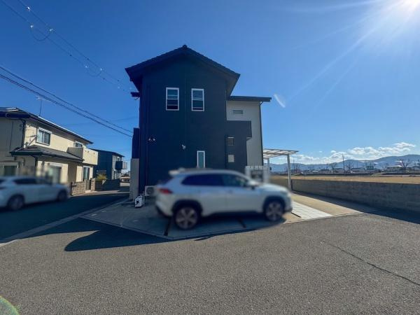 和歌山市中筋日延　中古戸建の前面道路含む現地写真