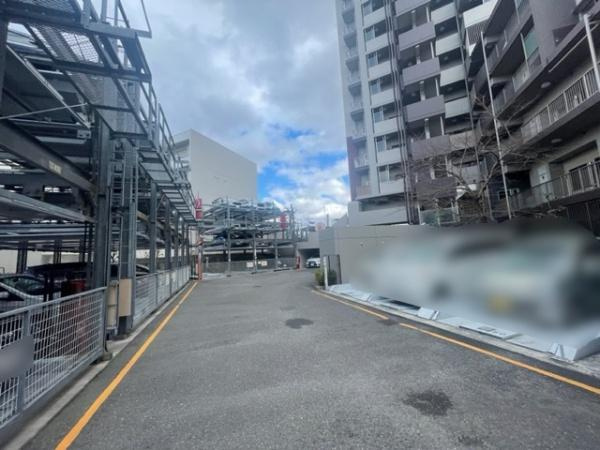 グランアッシュ寝屋川シティノースリッジの駐車場|敷地内駐車場
■物件内覧・資金計画相談・住宅ローン相談、リフォーム相談、お問合せ受付中■
※当日・翌日のご内覧、ご相談はお電話でのお問合せがスムーズです！