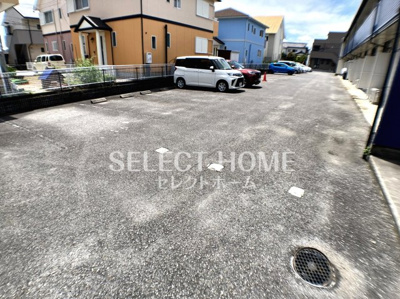 【駐車場】 | 西岡崎フロイデ | カースペースがあります