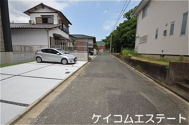 新築住宅　ＯＮＥＨＯＵＳＥ　中の原2丁目の前面道路含む現地写真