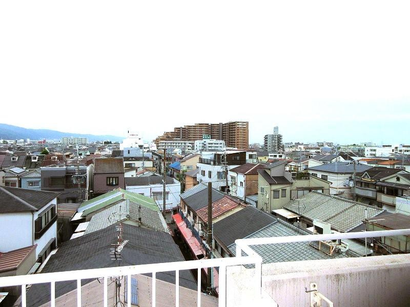 ホーユーパレス寝屋川の展望|物件からの展望
■物件内覧・資金計画相談・住宅ローン相談、リフォーム相談、お問合せ受付中■
※当日・翌日のご内覧、ご相談はお電話でのお問合せがスムーズです！